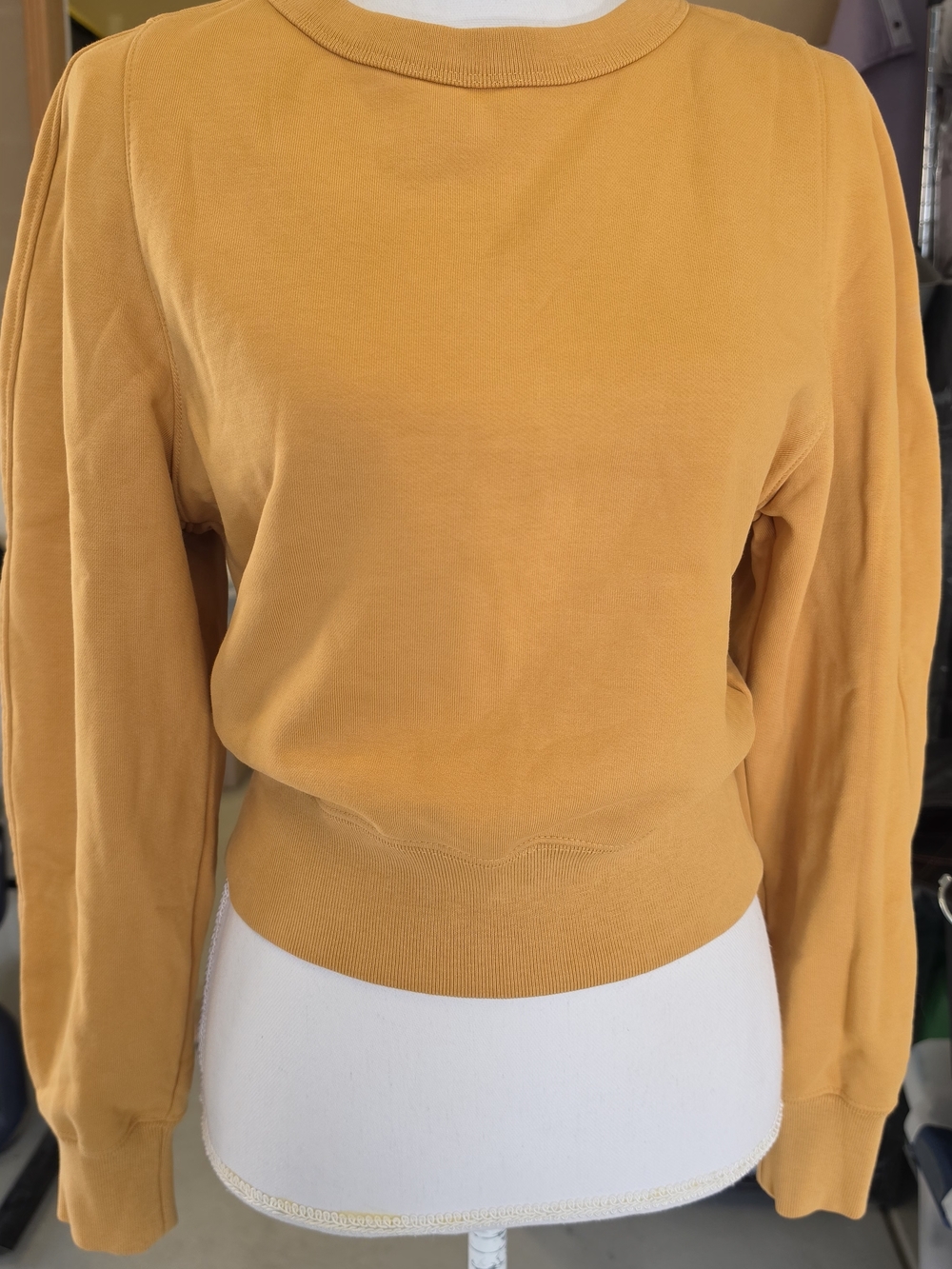 Uniqlo Crewneck Sweatshirt in Mustard